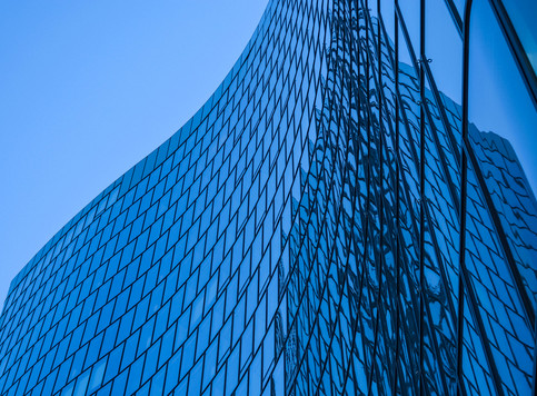 Curved wave